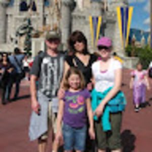 Meet your Posher, Caitlin